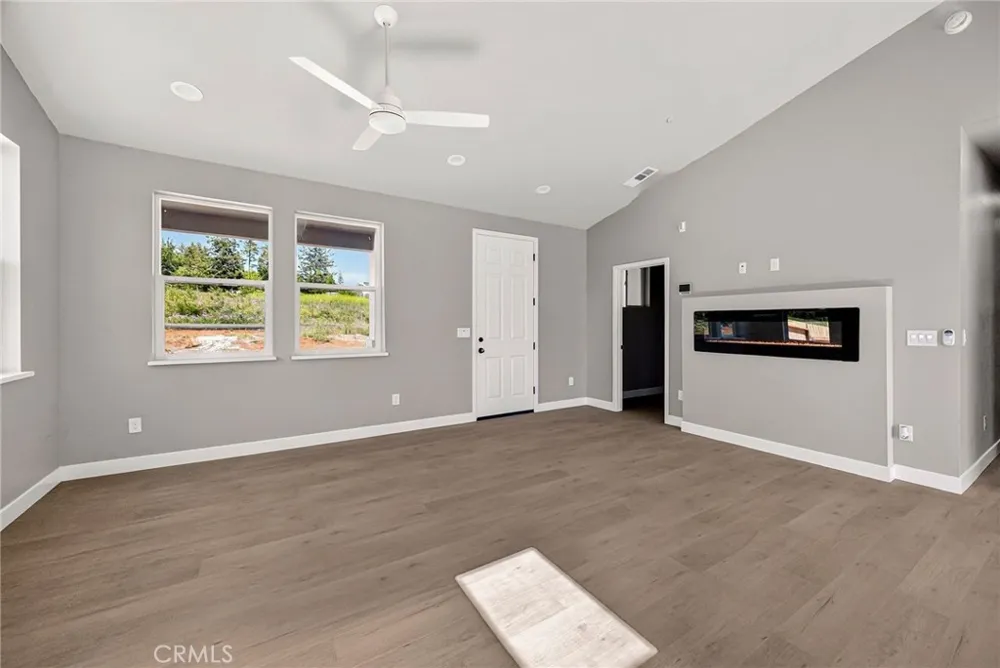 14205 Norwich Magalia, CA 95954