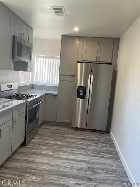 9025 Gullo Arleta, CA 91331