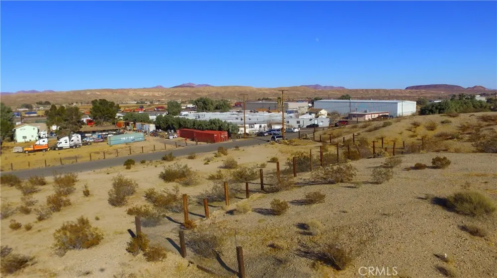 42424137 Armory Road Barstow, CA 92311