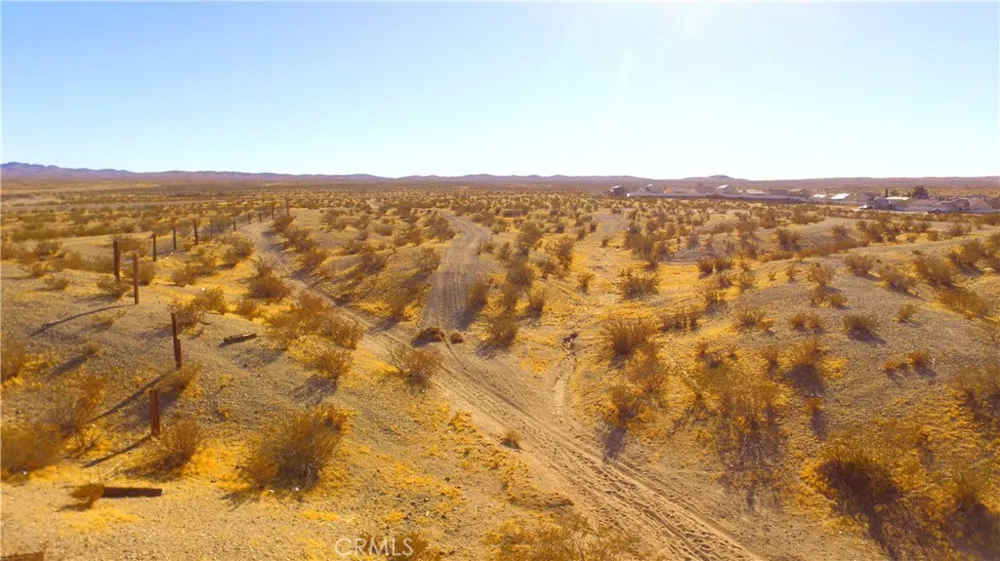 42424137 Armory Road Barstow, CA 92311