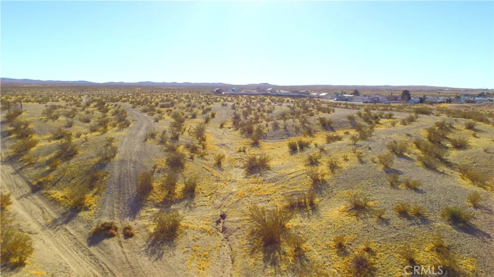 42424137 Armory Road Barstow, CA 92311