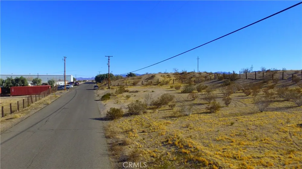 42424137 Armory Road Barstow, CA 92311
