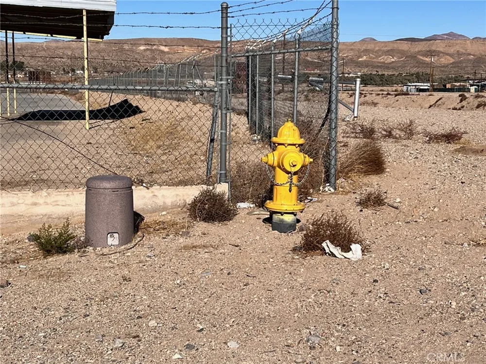 42424137 Armory Road Barstow, CA 92311