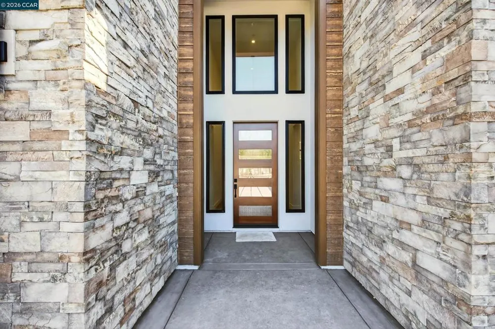 1080 Borrette Ct Napa, CA 94558