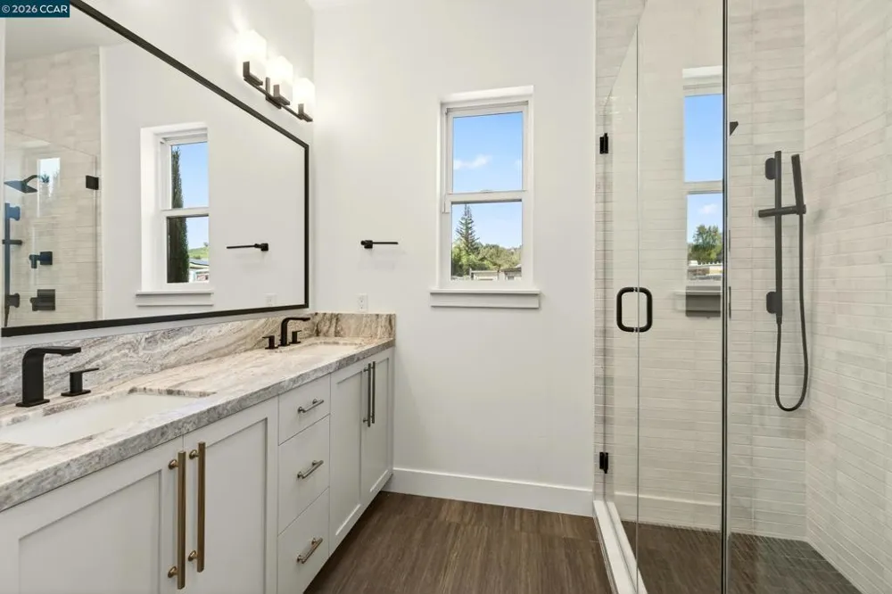 1080 Borrette Ct Napa, CA 94558