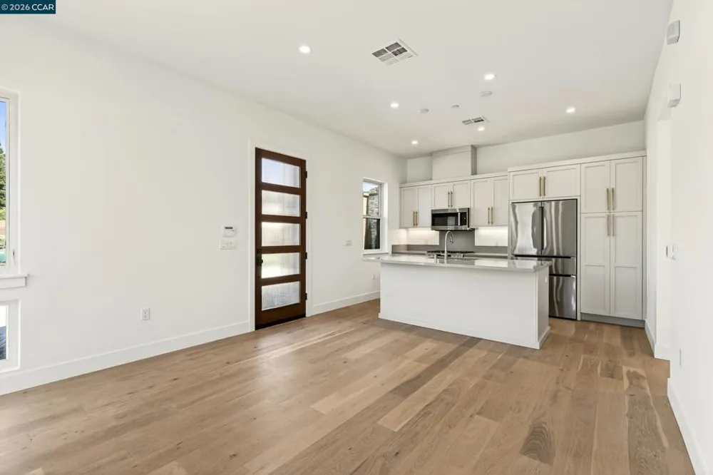 1080 Borrette Ct Napa, CA 94558