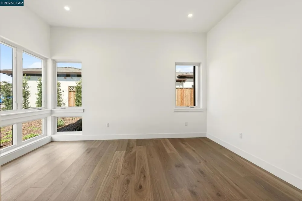 1080 Borrette Ct Napa, CA 94558