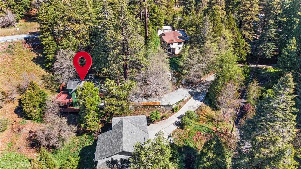 28503 Rim Of The World Lake Arrowhead, CA 92385