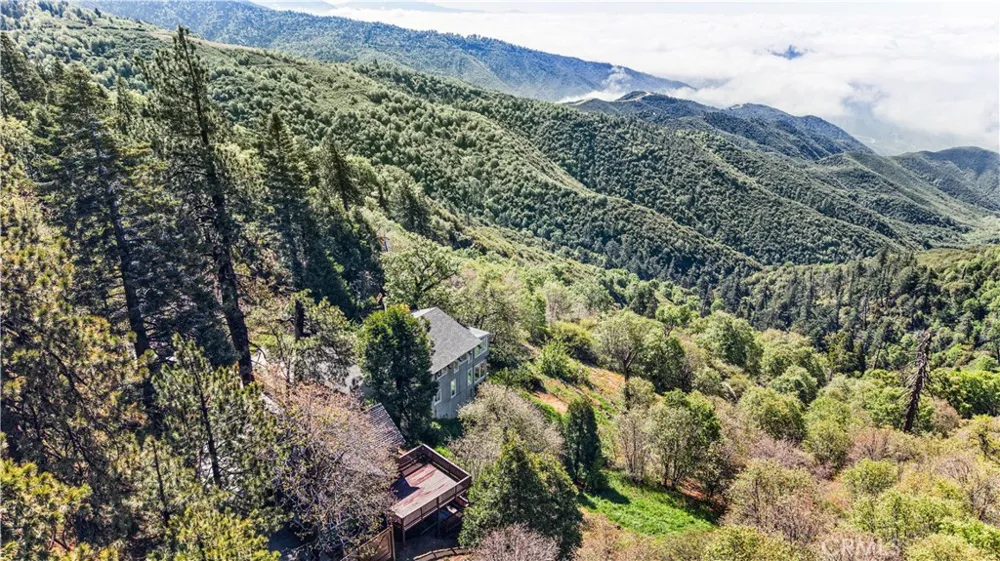 28503 Rim Of The World Lake Arrowhead, CA 92385