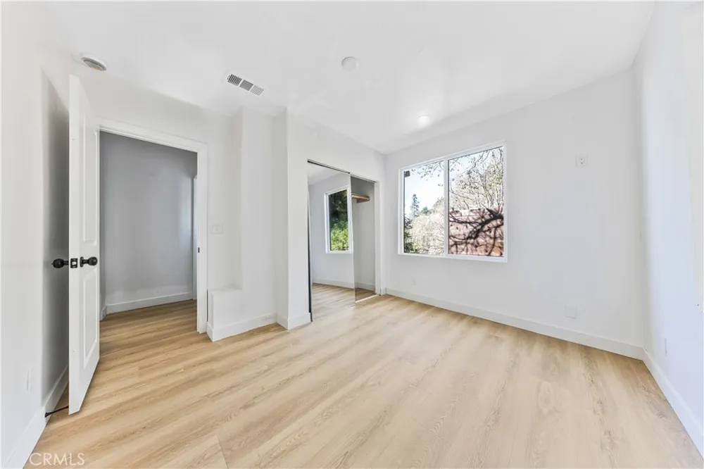 28503 Rim Of The World Lake Arrowhead, CA 92385
