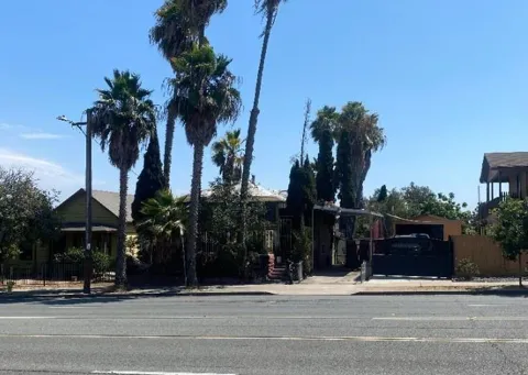3043 Market Street