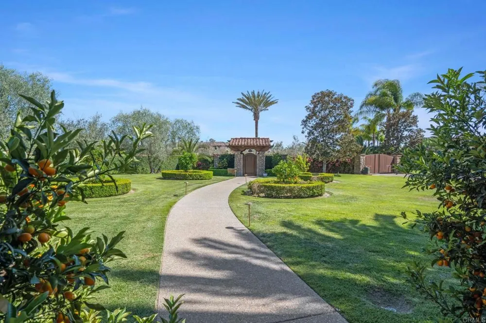 15878 Bella Siena Rancho Santa Fe, CA 92067