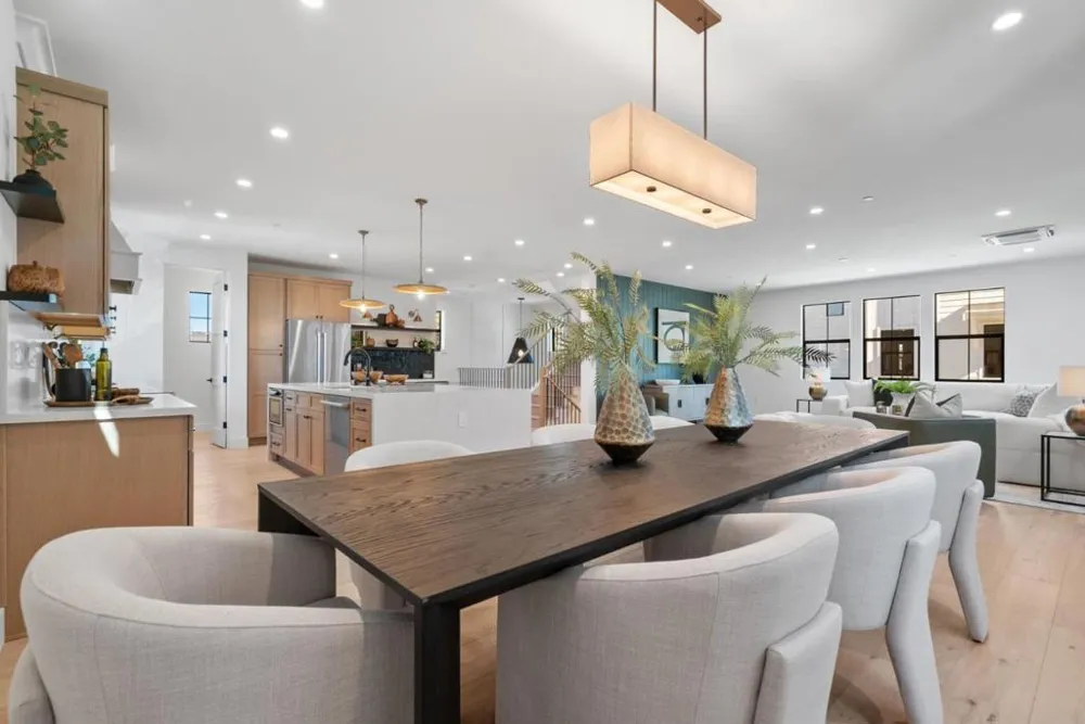 44 Sunnyside Avenue Campbell, CA 95008