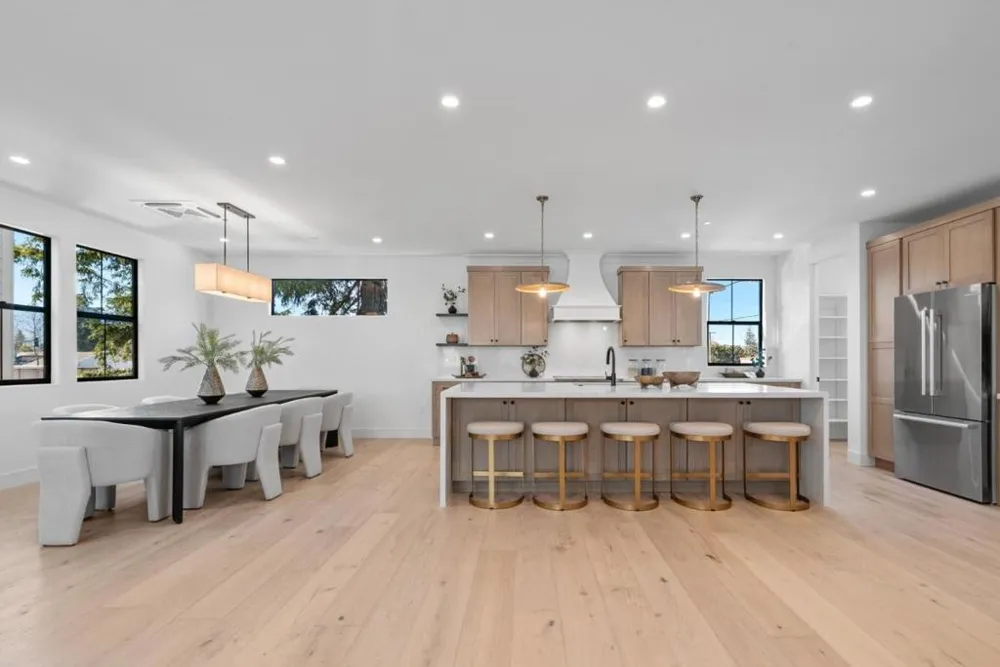 44 Sunnyside Avenue Campbell, CA 95008