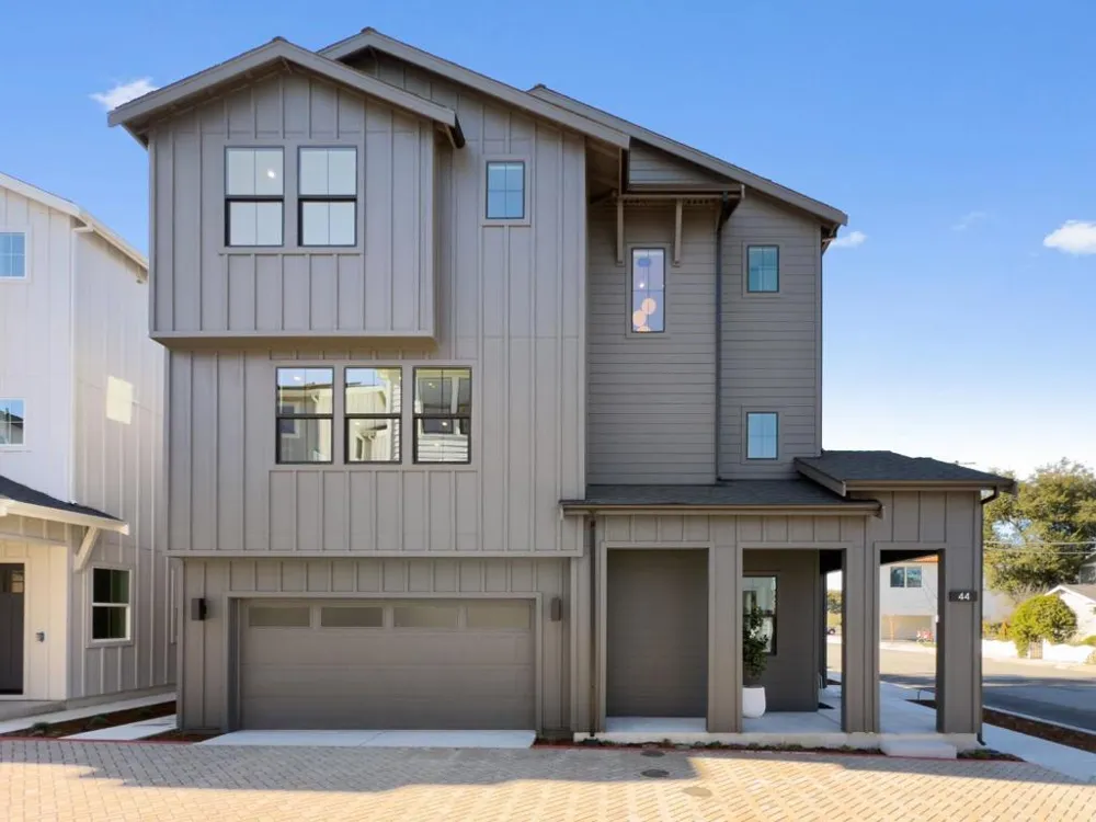 44 Sunnyside Avenue Campbell, CA 95008