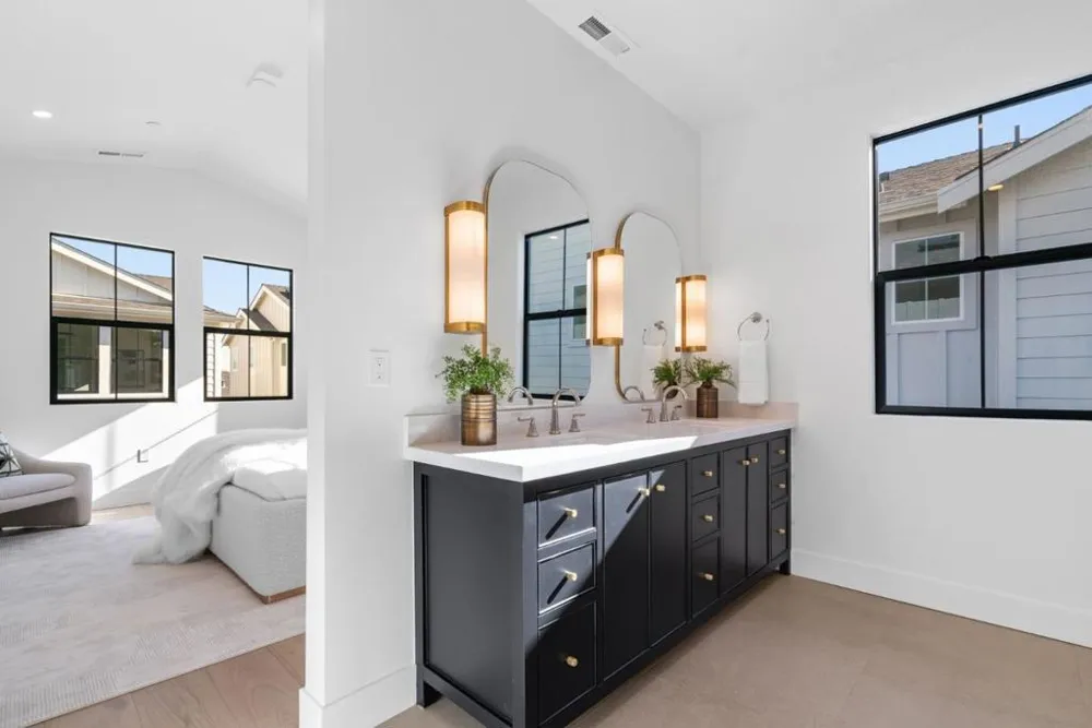 44 Sunnyside Avenue Campbell, CA 95008