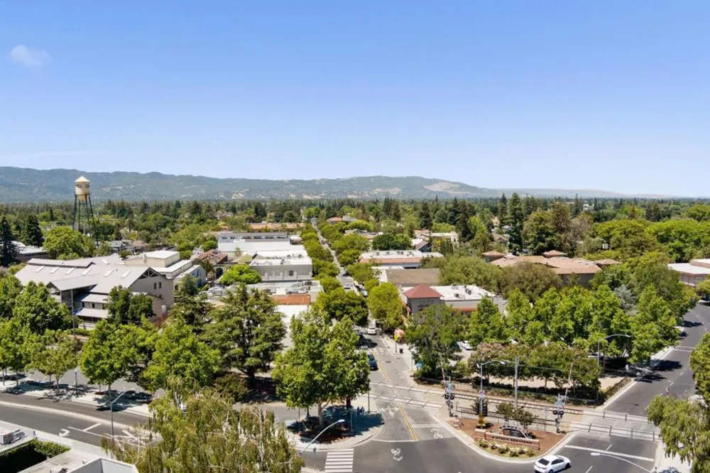 44 Sunnyside Avenue Campbell, CA 95008