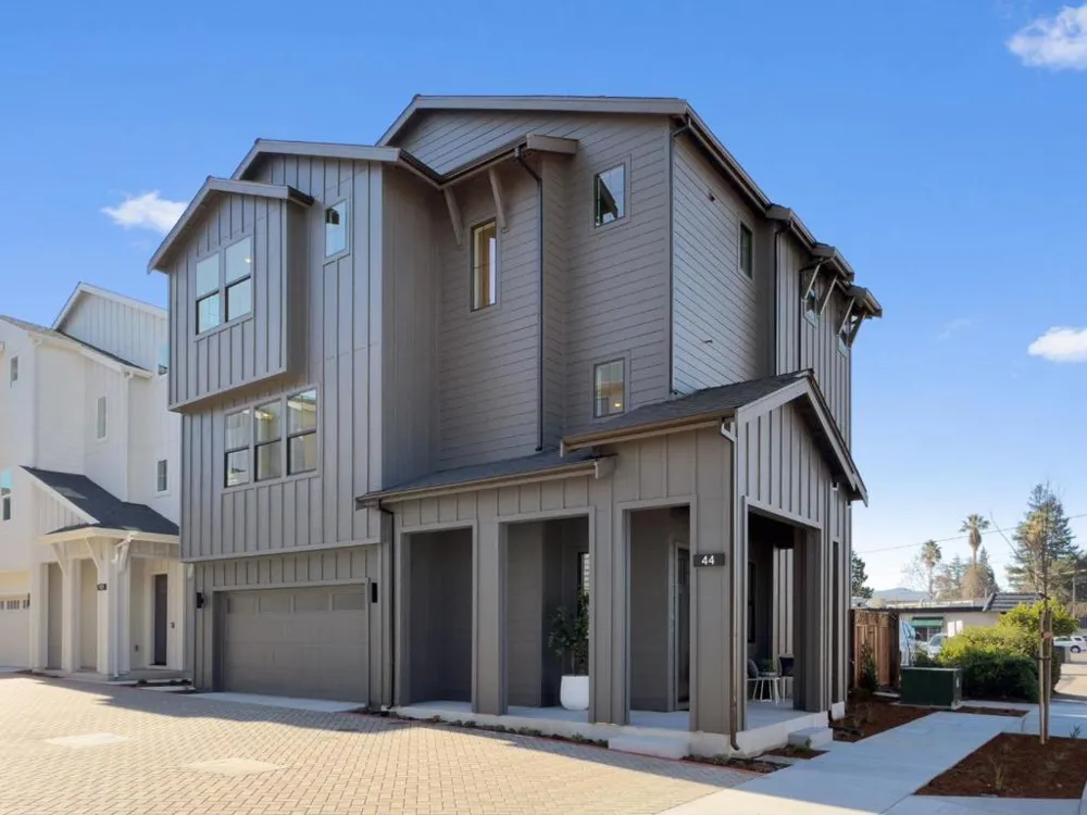 44 Sunnyside Avenue Campbell, CA 95008