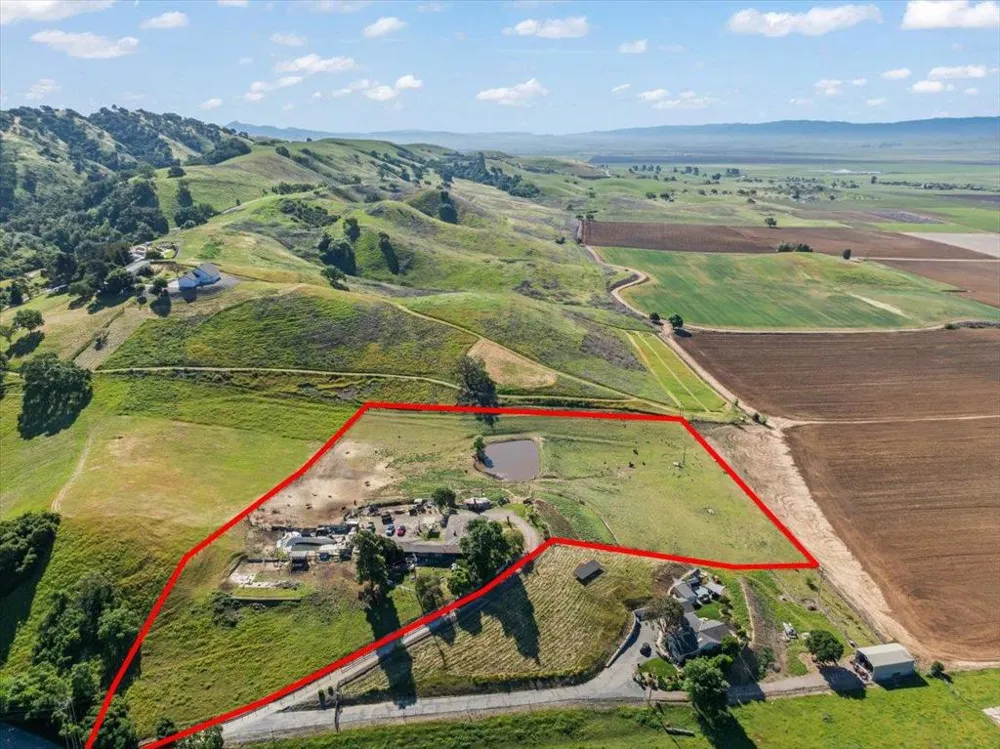 4180 Canada Road Gilroy, CA 95020