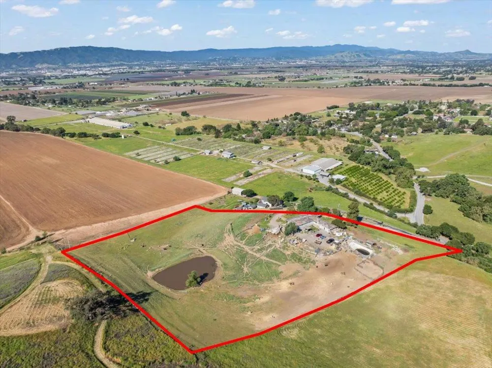 4180 Canada Road Gilroy, CA 95020