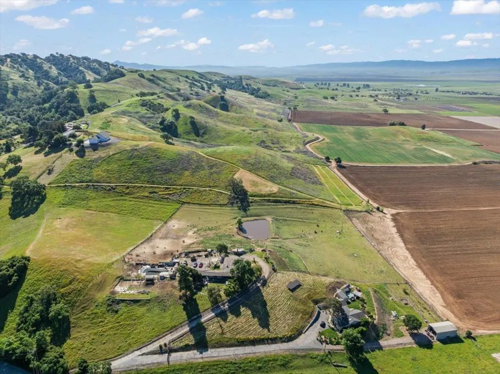 4180 Canada Road Gilroy, CA 95020