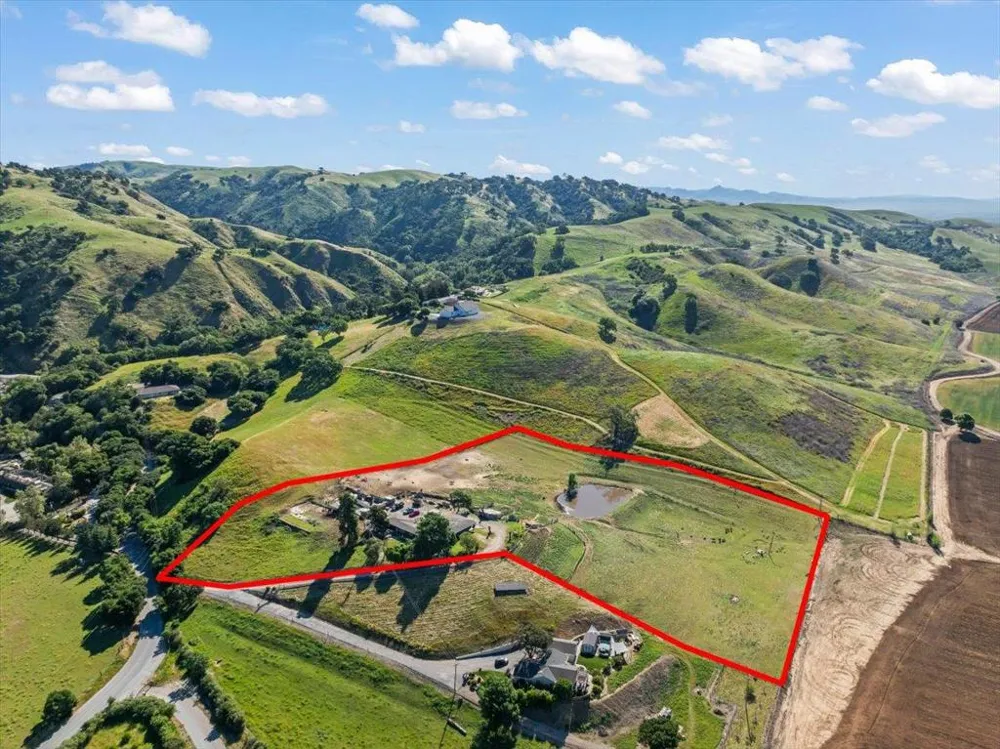 4180 Canada Road Gilroy, CA 95020