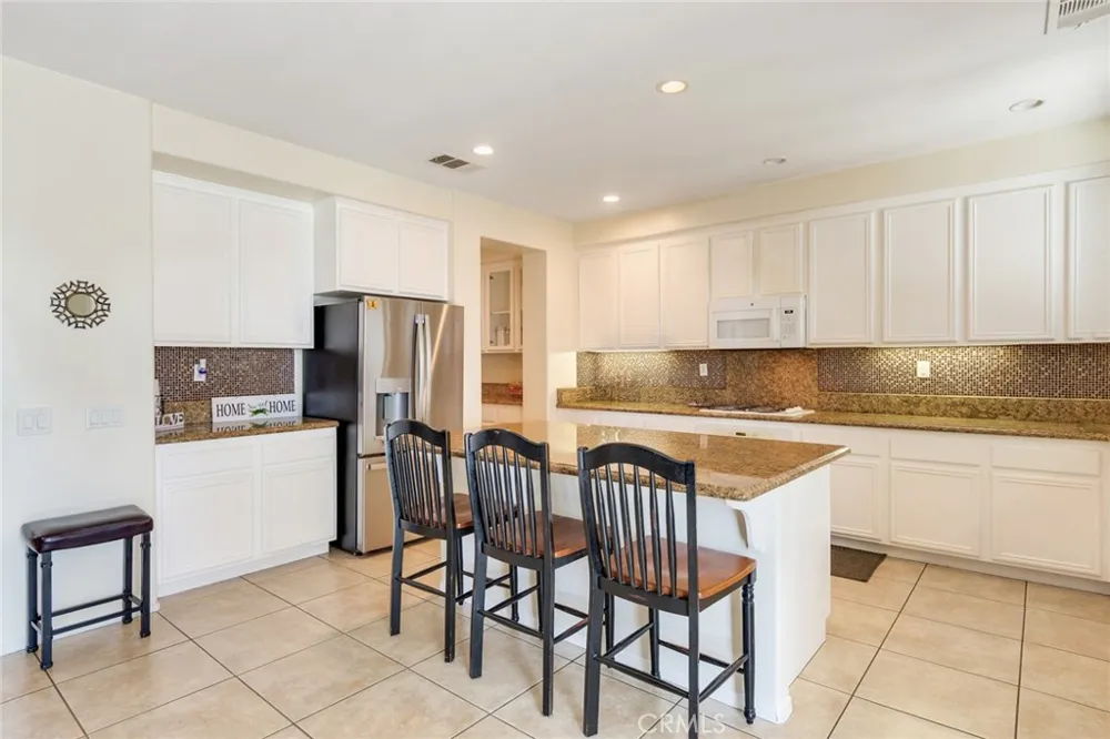31271 Moss Mentone, CA 92359