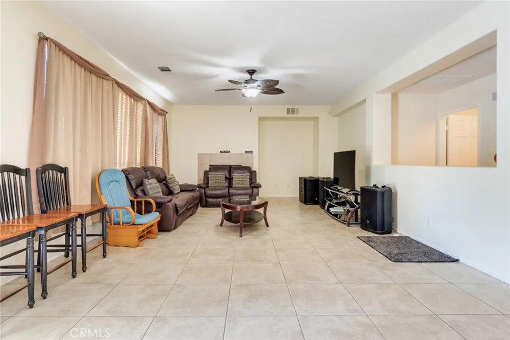 31271 Moss Mentone, CA 92359