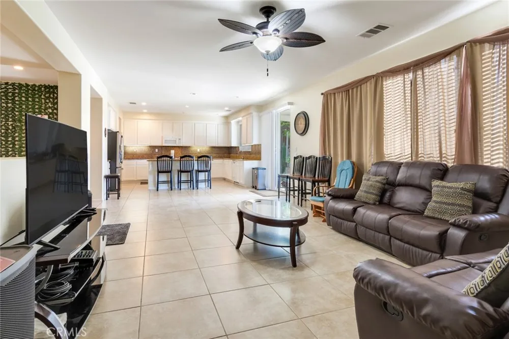 31271 Moss Mentone, CA 92359