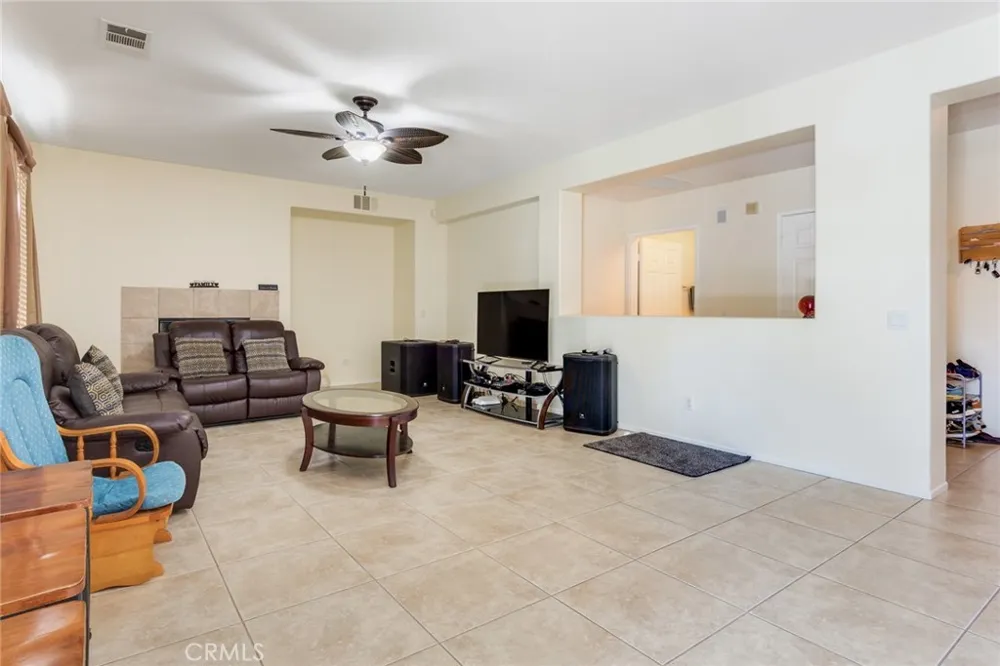 31271 Moss Mentone, CA 92359