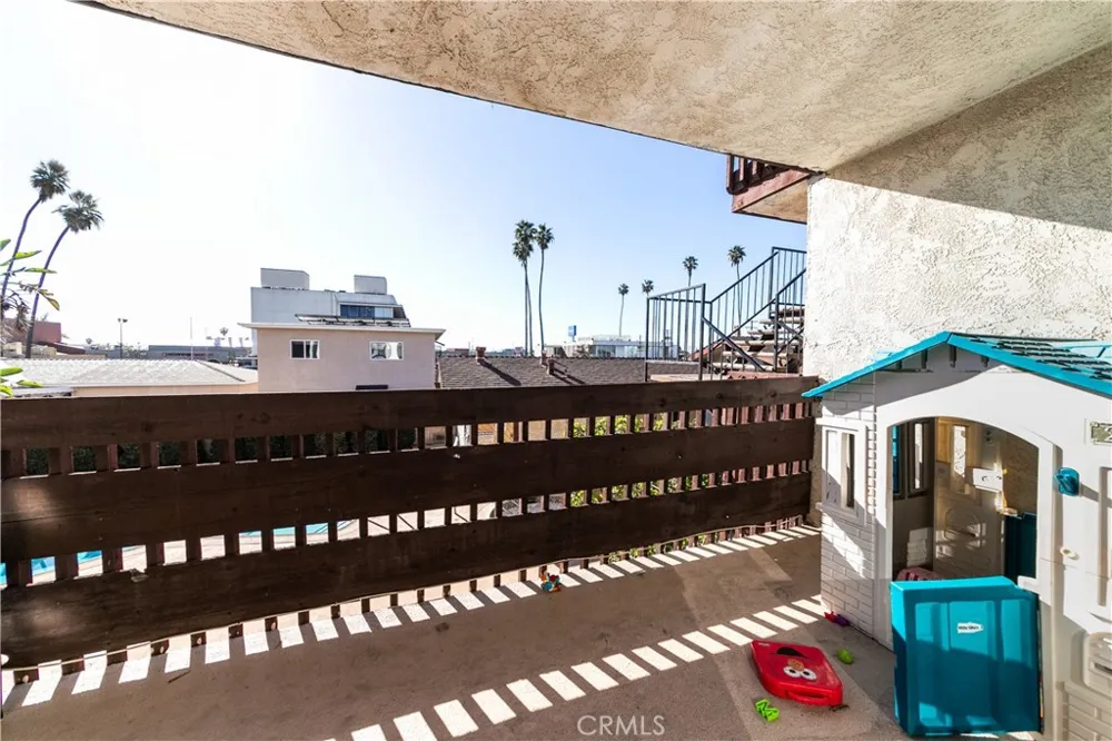 15214 S Raymond Avenue #111 Gardena, CA 90247