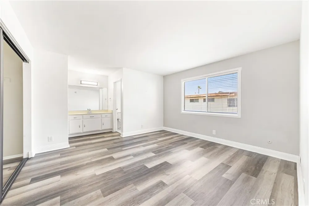 15214 S Raymond Avenue #111 Gardena, CA 90247
