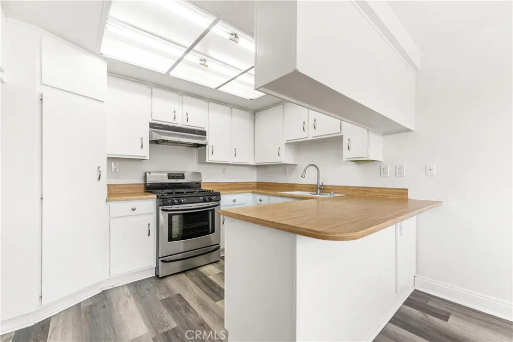 15214 S Raymond Avenue #111 Gardena, CA 90247
