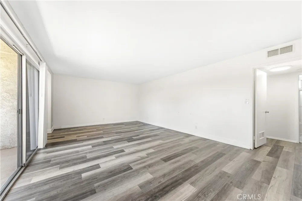 15214 S Raymond Avenue #111 Gardena, CA 90247
