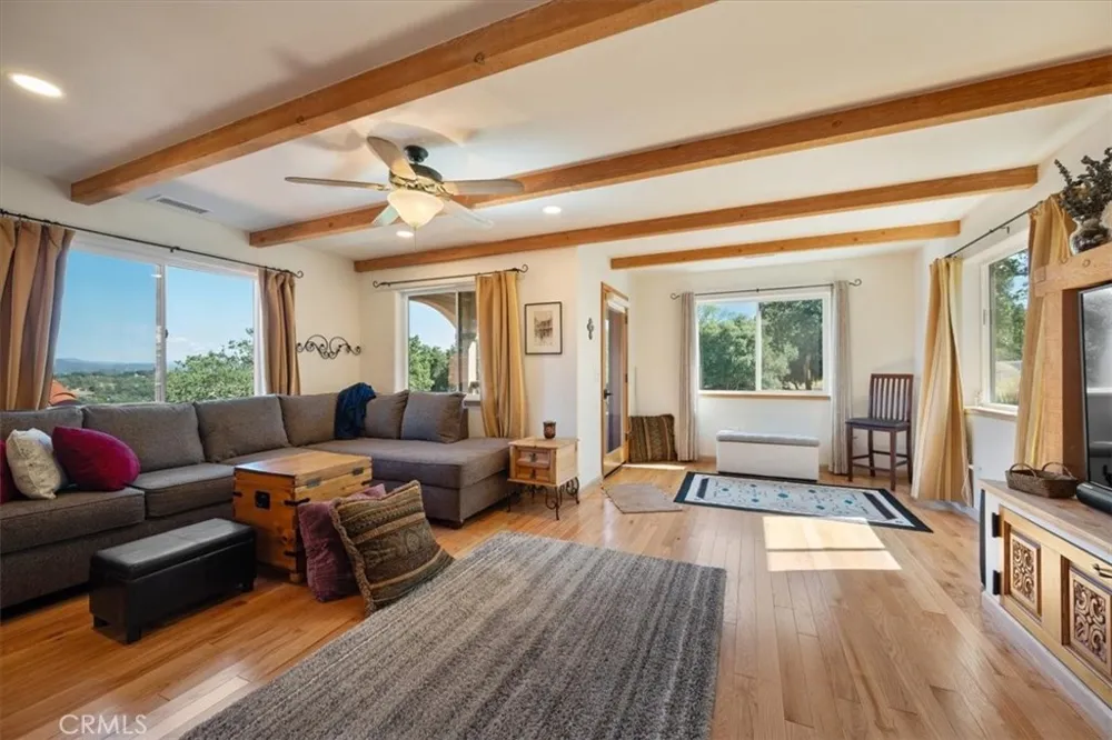 10662 Santa Ana Road Atascadero, CA 93422