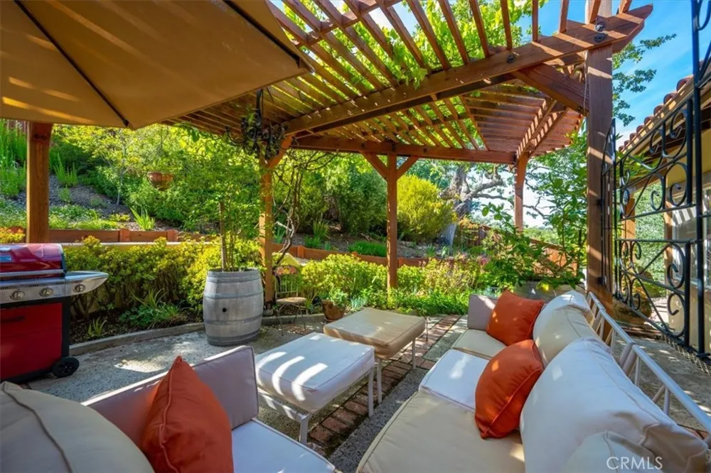 10662 Santa Ana Road Atascadero, CA 93422