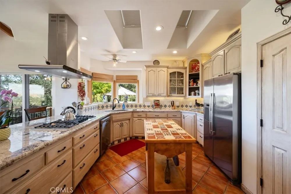 10662 Santa Ana Road Atascadero, CA 93422