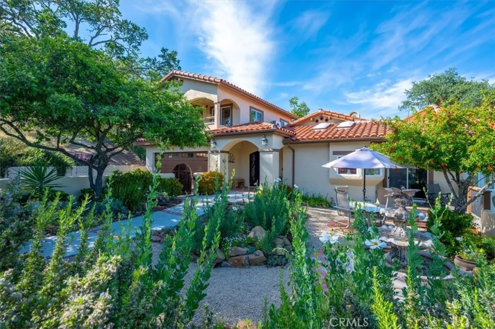10662 Santa Ana Road Atascadero, CA 93422