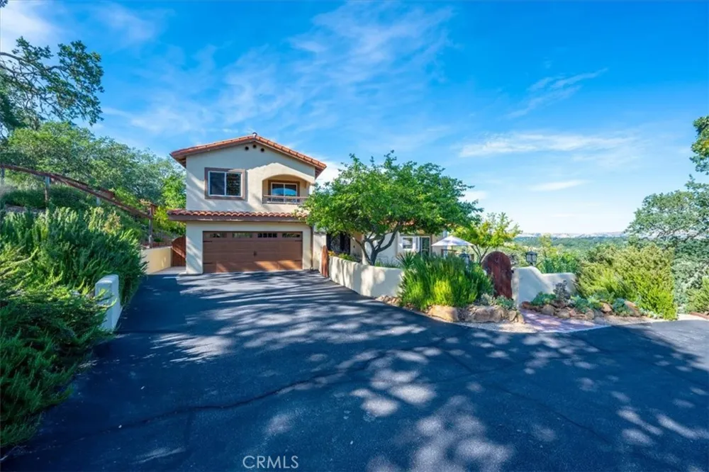 10662 Santa Ana Road Atascadero, CA 93422