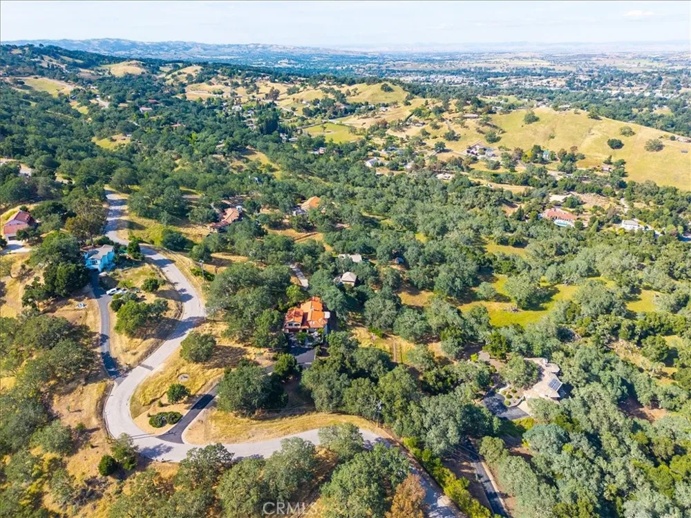 10662 Santa Ana Road Atascadero, CA 93422