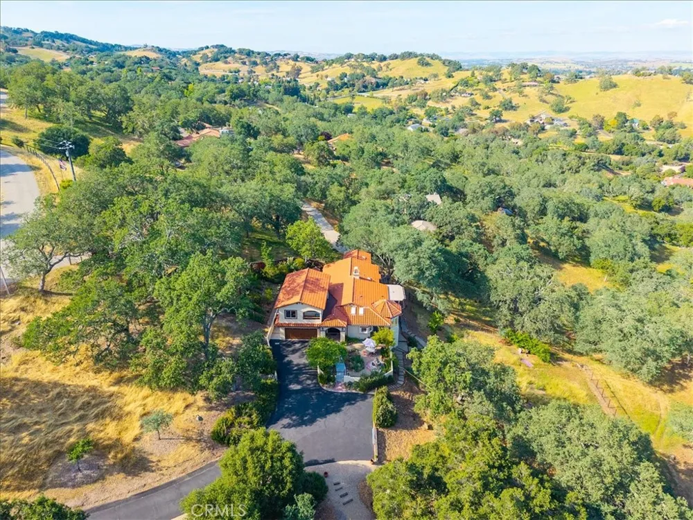 10662 Santa Ana Road Atascadero, CA 93422