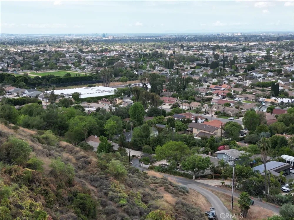 5242 E Lomita Orange, CA 92869