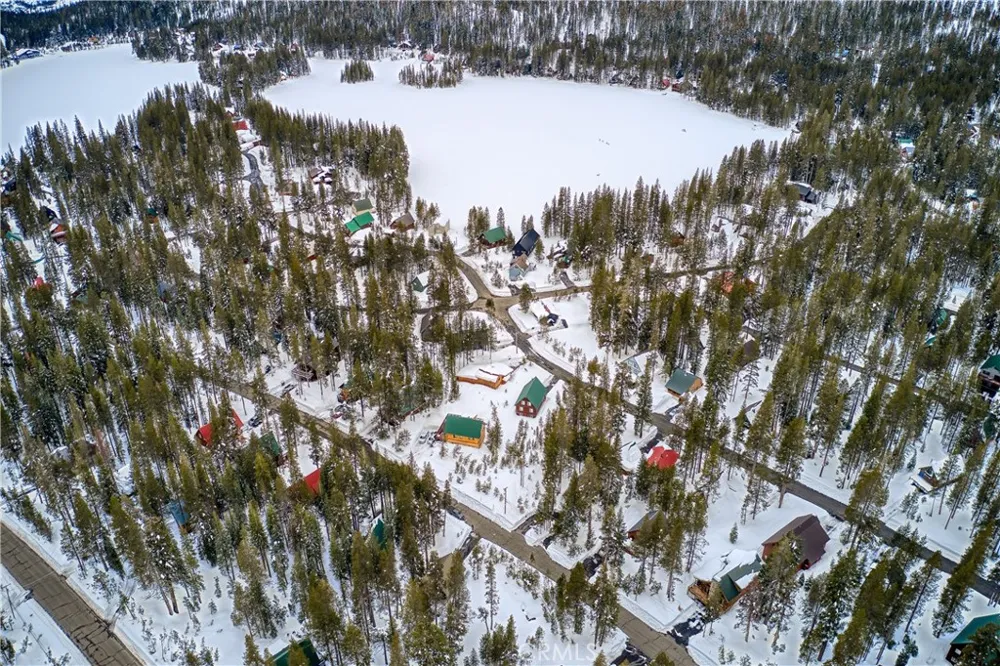 5252 Palisade Road Soda Springs, CA 95728