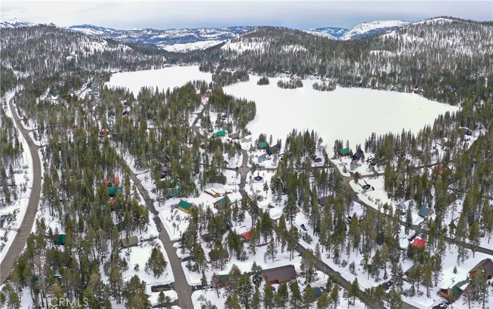 5252 Palisade Road Soda Springs, CA 95728