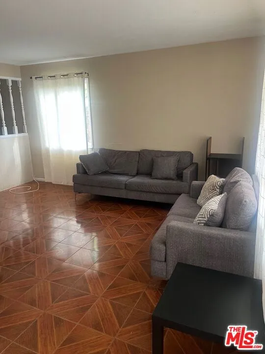 38454 Sumac Avenue Palmdale, CA 93550