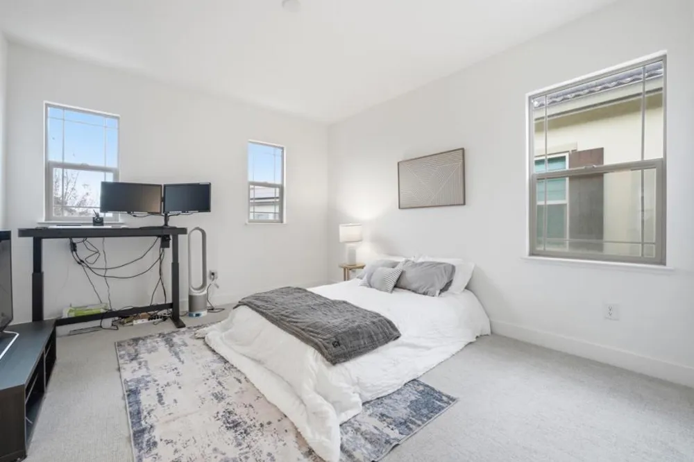 1122 S Morning Glory Drive Mountain House, CA 95391