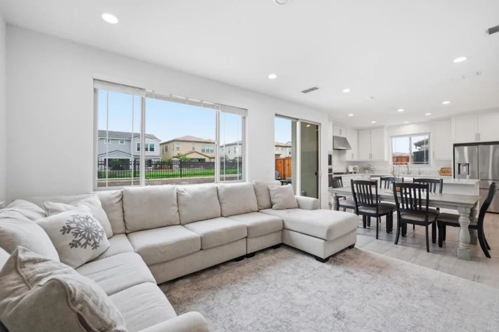 1122 S Morning Glory Drive Mountain House, CA 95391