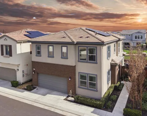 1122 S Morning Glory Drive