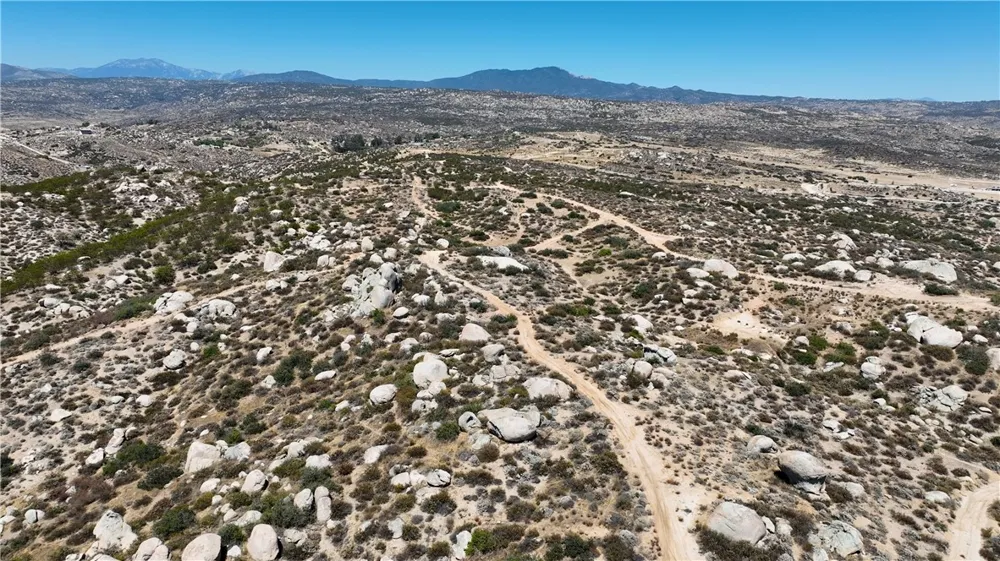 11 Sage Road Sage, CA 92544