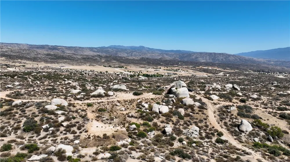 11 Sage Road Sage, CA 92544